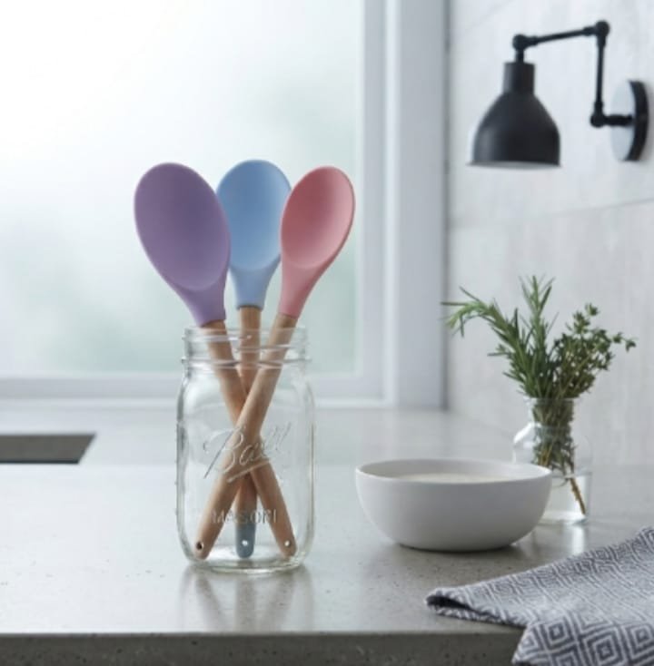 Colher de silicone e bambu